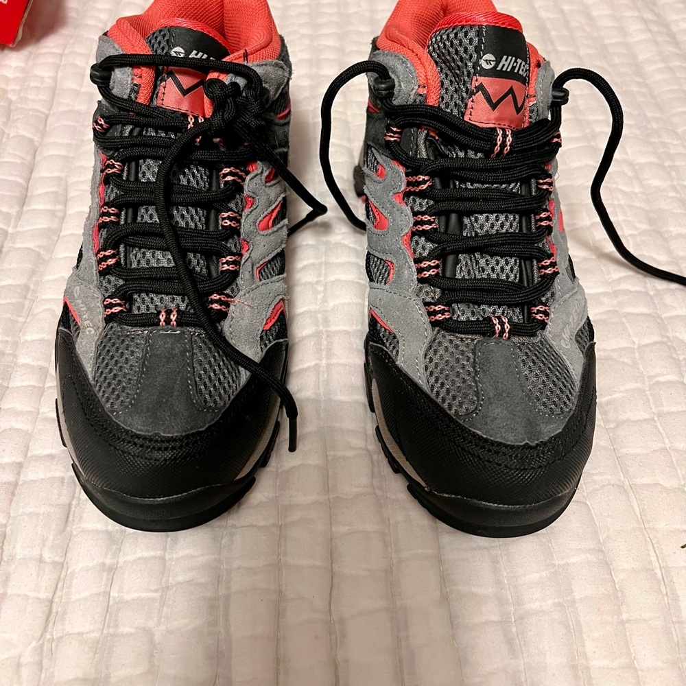 EUC Hi-Tec Hiking Boots, size 2 big kid